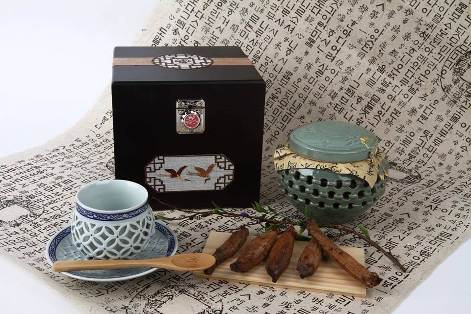 cao-hong-sam-hoang-de-han-quoc-hop-qua-tang-dac-biet