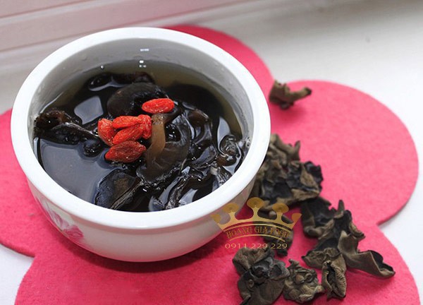 nam-moc-nhi-lam-thuoc-chua-benh