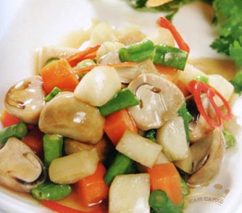 nam-rom-xao-rau-cu-chay